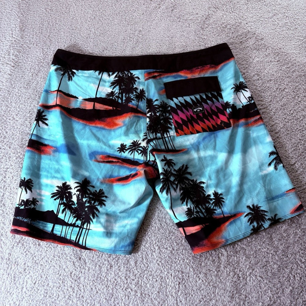 Billabong Board Shorts Sundays Airlite Mens Blue Black Tropical Size 38 Beach - Picture 9 of 12
